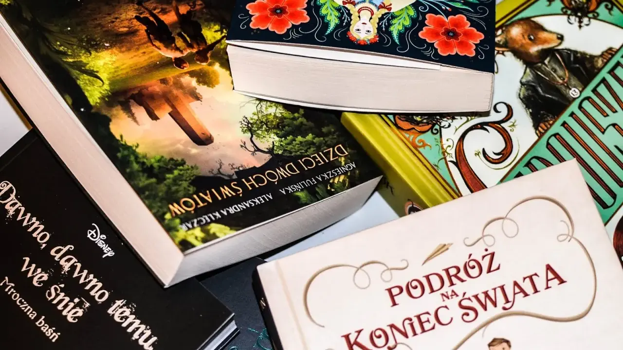 Książka dla 16 latki: "Podróż na koniec świata", "Dzieci dwóch światów", "Mroczna baśń" i inne.