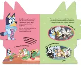Bluey i jej rodzina bawią się w lekarza. Wesołe postacie Bluey i jej przyjaciół w różnych scenkach.