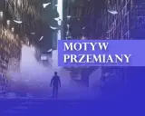 Samotna postać w bibliotece, gdzie unoszą się kartki, symbolizuje motyw przemiany i poszukiwania wiedzy.