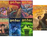 Kolekcja okładek książek z serii Harry Potter części: Kamień Filozoficzny, Komnata Tajemnic, Więzień Azkabanu, Czara Ognia, Zakon Feniksa, Książę Półkrwi i Insygnia Śmierci.