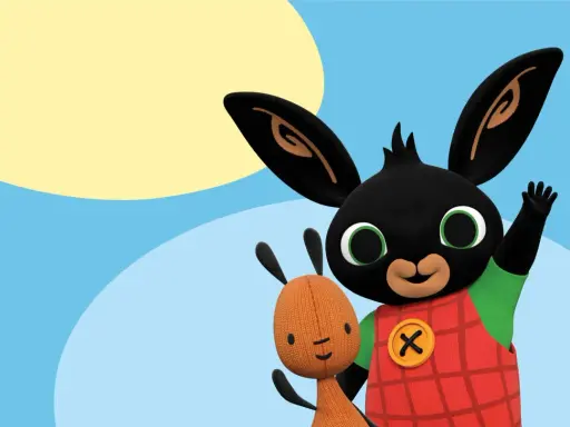 Bing i jego przyjaciel Flop, uśmiechnięte bing postacie, machają na tle błękitnego nieba i żółtego słońca.