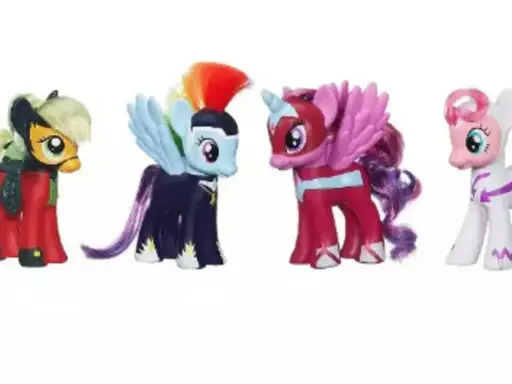 Kolekcja zabawek: my little pony postacie w strojach superbohaterów.