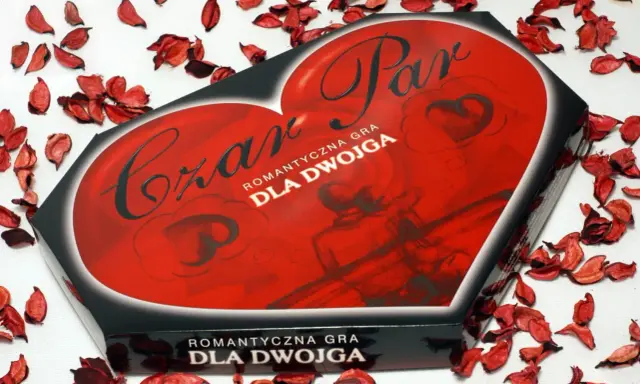 Romantyczna gra "Czar Par" dla dwojga, idealna na wspólne wieczory.