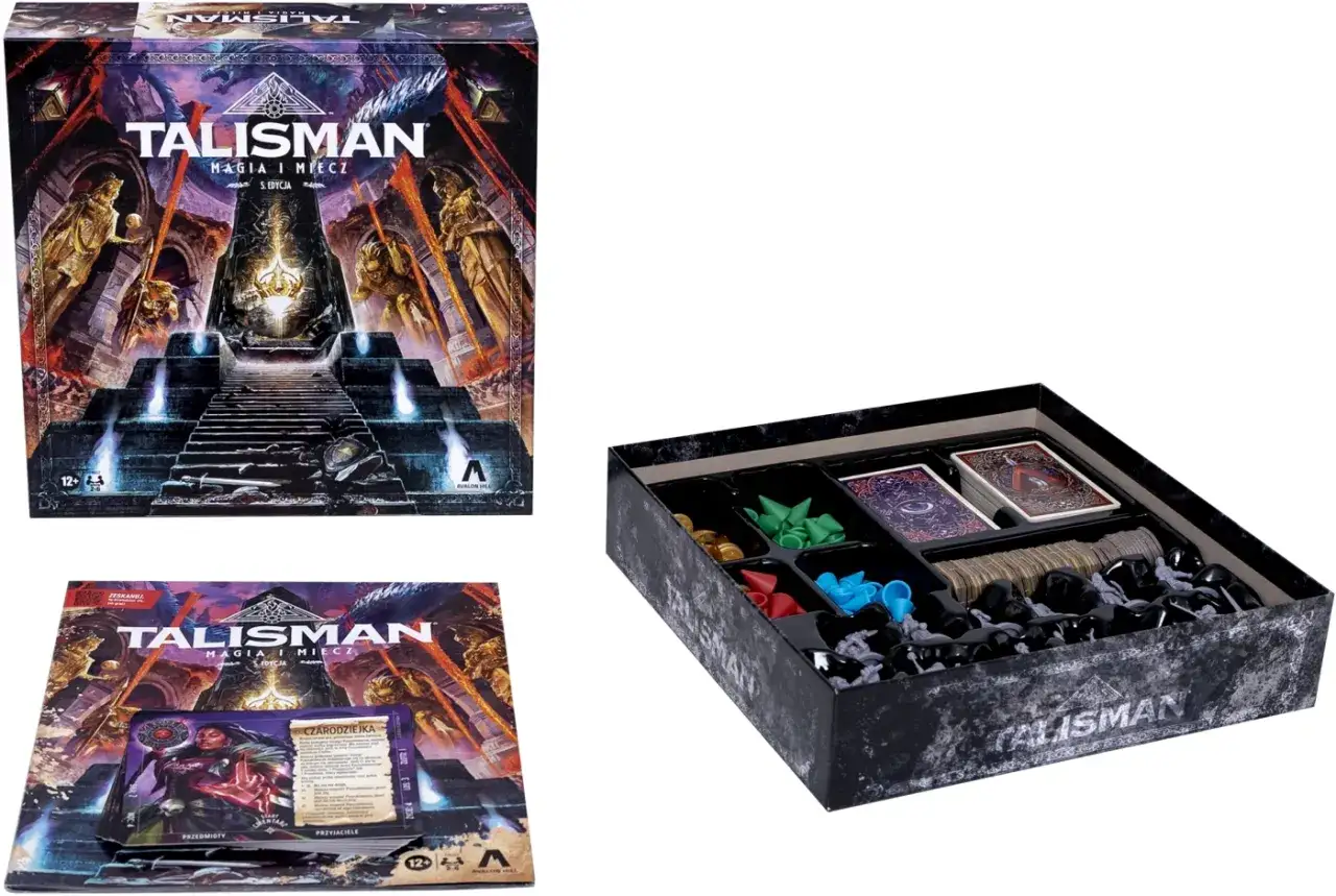 Talisman Magia i Miecz, 5. edycja. Pudełko, plansza i akcesoria do gry planszowej, w tym żetony i karty.
