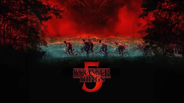 Dzieci na rowerach jadą przez miasto w tle, nad którym wisi potworna, czerwona chmura. To zapowiedź kolejnego sezonu, czyli **stranger things scenariusz**.